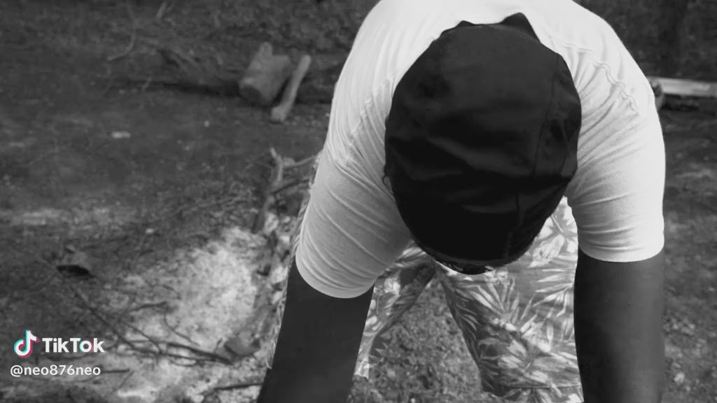 Load video: Watch how 876 NEO is crafted in Jamaica from authentic castor beans using our traditional roasting process to nourish healthier hair, scalp, and skin.